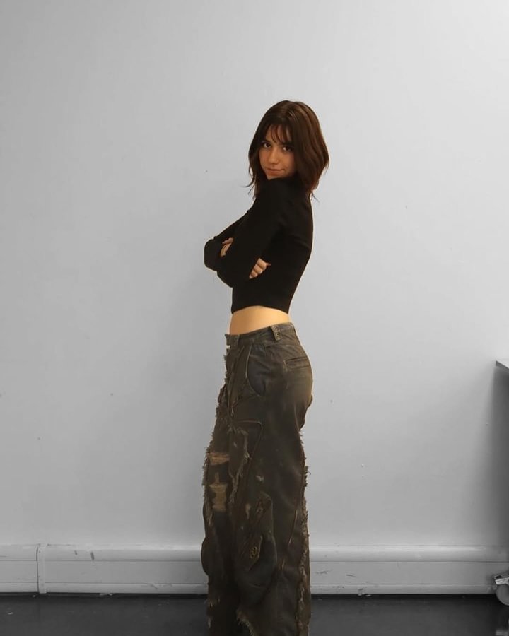 Instagram post by @b6bybat for Personsoul. Caption reads: [...] wear anything else when u can wear....