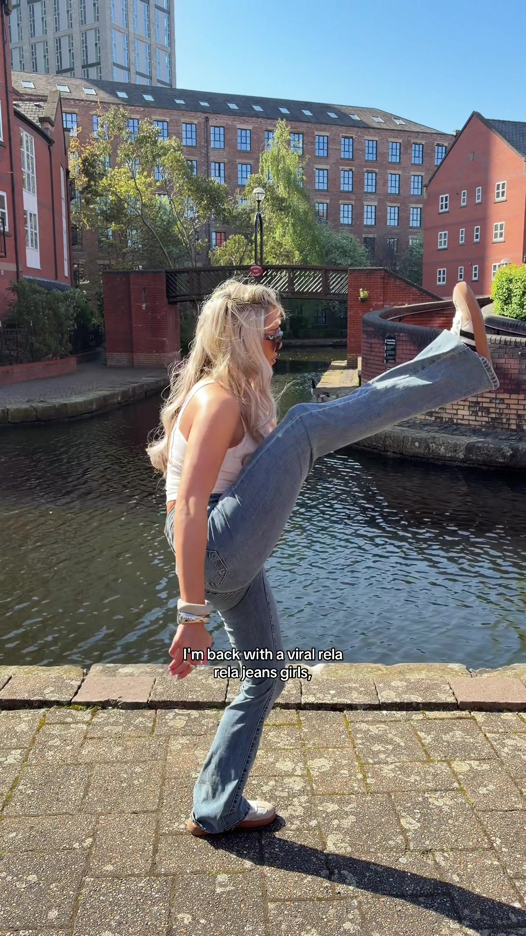 TikTok post by @justlaursellis for RELA RELA. Caption reads: [...] super viral and stretchy jeans from @RELA....