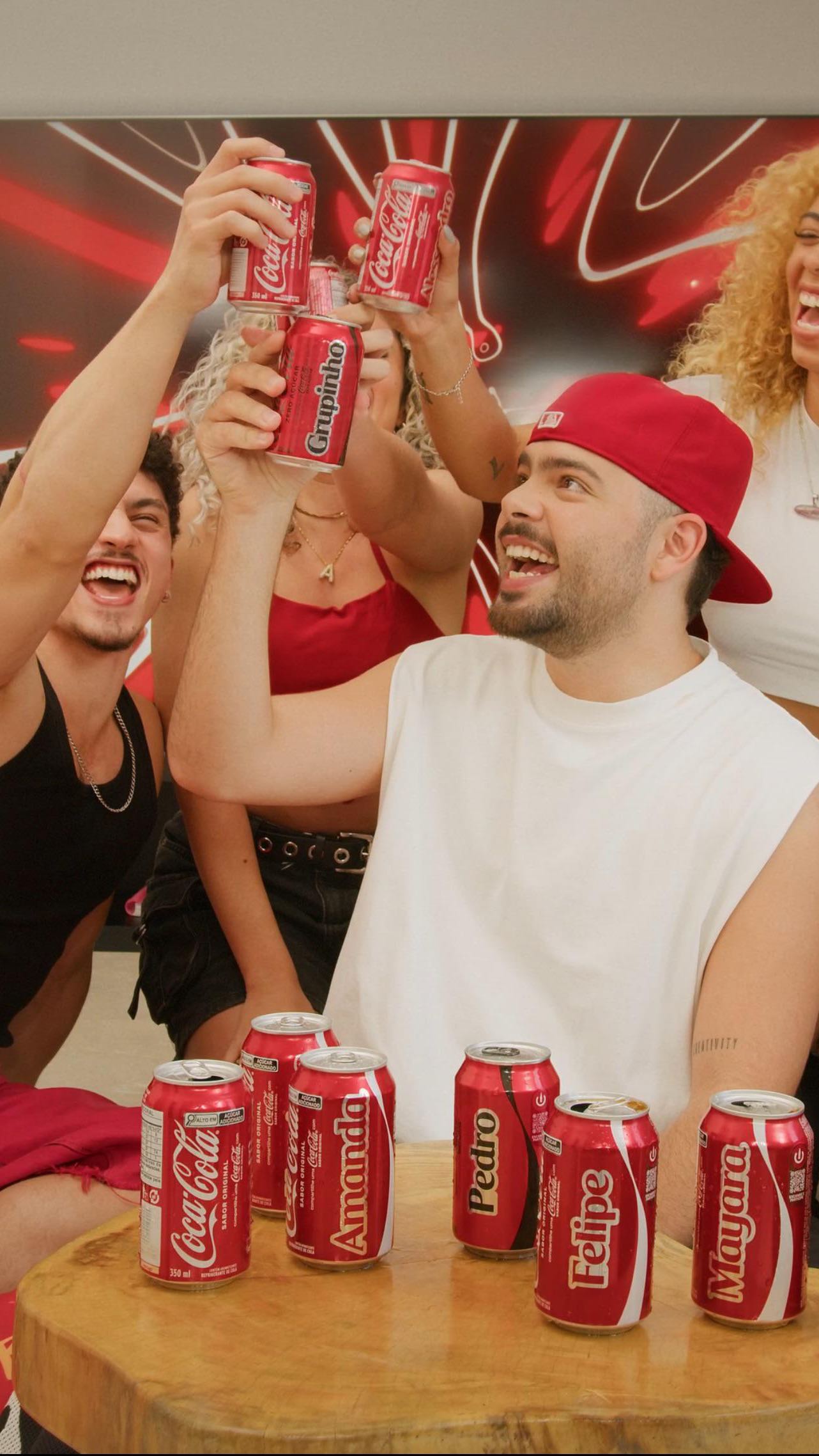 Instagram post by @pedrosampaio for Coca-Cola Brasil. Caption reads: // A Coca-Cola com seu nome na lata voltou e eu....