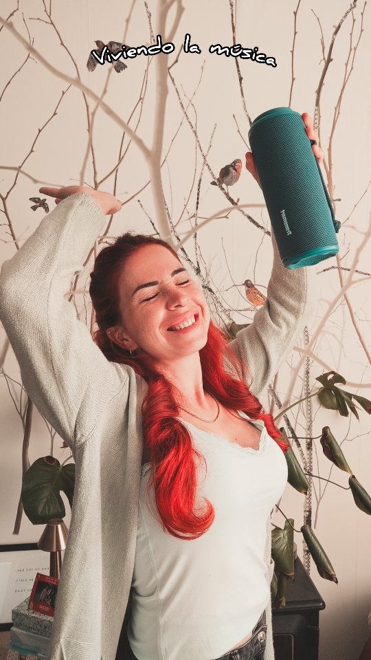 Instagram post by @byanaguillen for Tronsmart. Caption reads: .