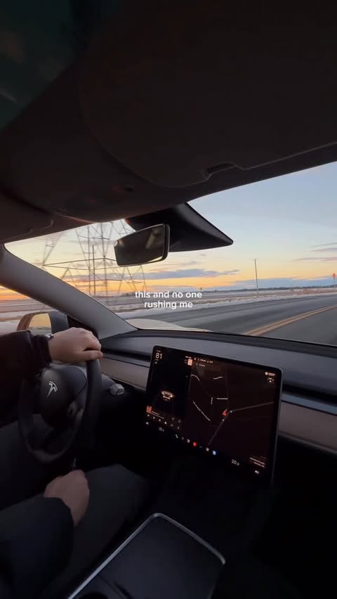 Instagram post by @nazashevchuk for Treehut. Caption reads: christmas shopping time is here 🛍️🎄

come get....