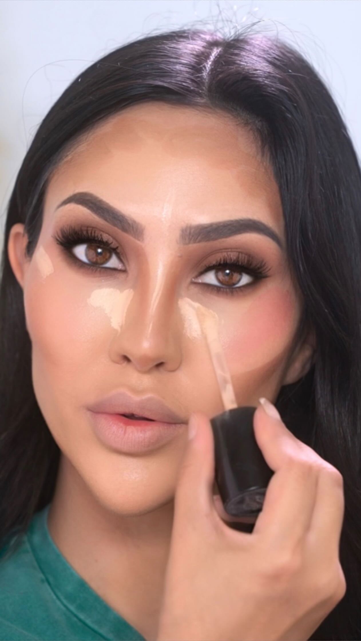 Instagram post by @brittanybearmakeup for Maven Beauty. Caption reads: Found THE BEST setting spray @mavenbeauty by....