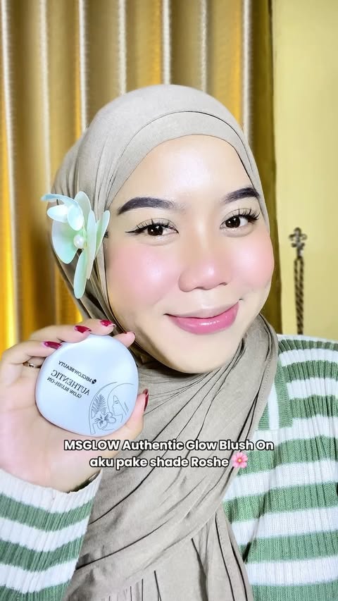 Instagram post by @aditya.stwt for MS GLOW. Caption reads: [...] udah jadi blushon+highlighter 🩷🩷....