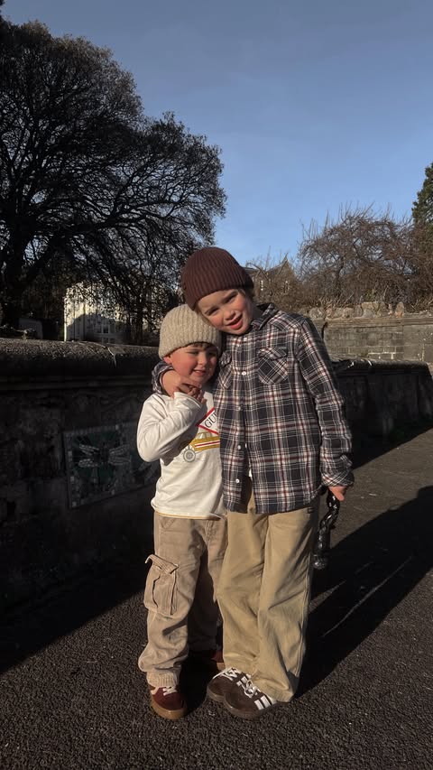 Instagram post by @jessica_rose_uk for GUESS. Caption reads: [...] according to these two 🫶🏻 wearing....