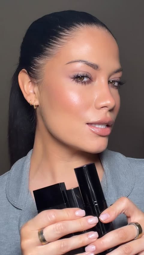 Instagram post by @jacintaspencer for Space NK. Caption reads: Full face of my favourite @victoriabeckhambeauty....