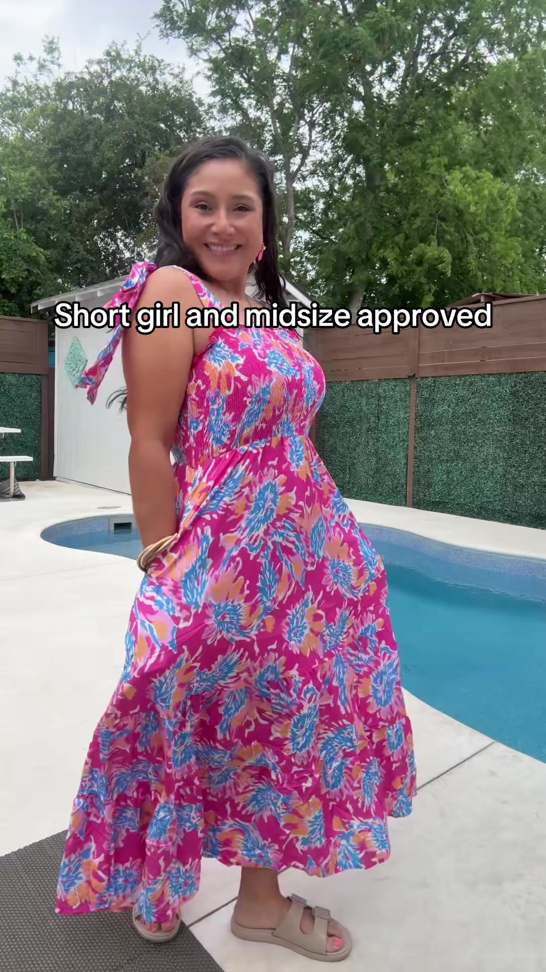 TikTok post by @chaoswithhil for Grace Karin US Shop. Caption reads: [...] that is short girl friendly. @Grace Karin US....