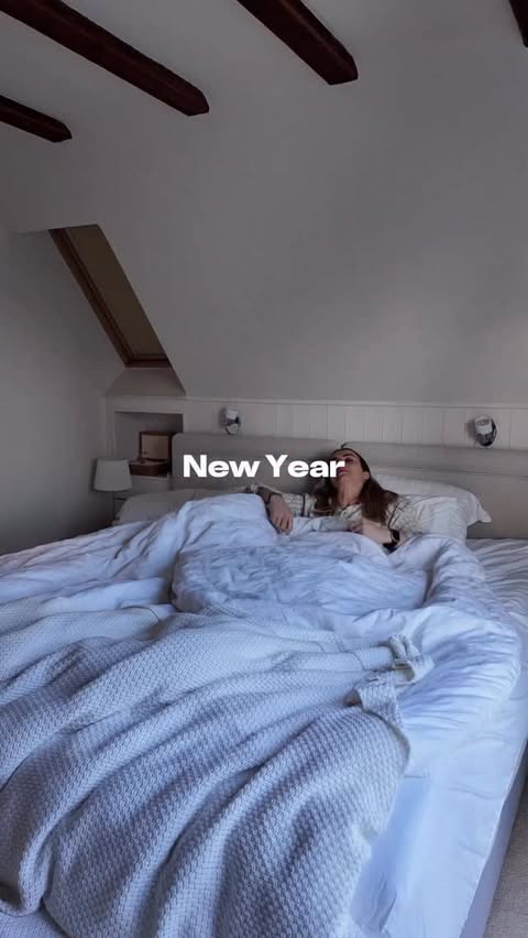 Instagram post by @_jemma_bella for MOJU Drinks. Caption reads: If your doom-scrolling sessions this past week are....