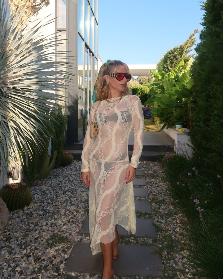 Instagram post by @eceeerdinc for ZIMMERMANN. Caption reads: I am a mommy. 
Mommy? 
I am a mom. 
Mamacitaaa?....