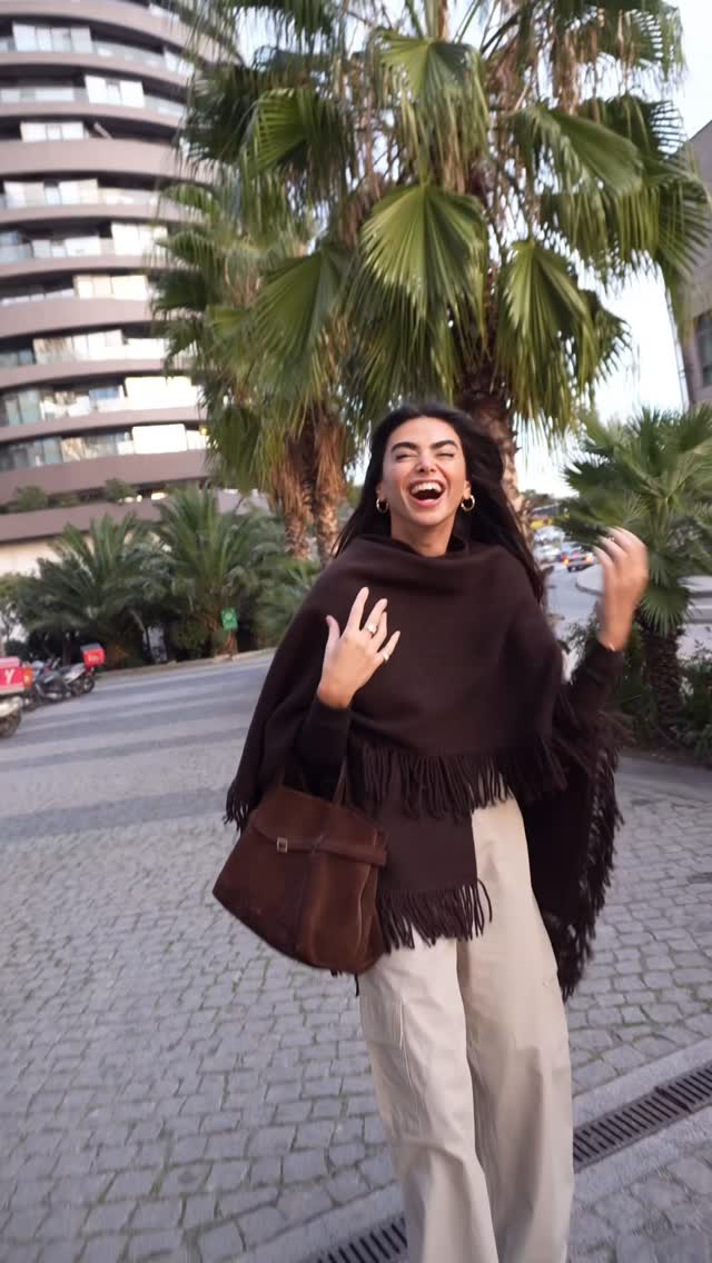 Instagram post by @selennergiz for SUUD COLLECTION. Caption reads: Latest outfit🤎 Ayy sevdiniz miii? #fyp #ootd....