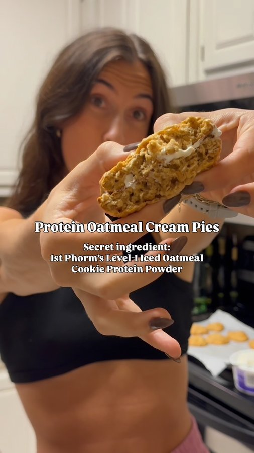 Instagram post by @riley_catherine for 1st Phorm. Caption reads: Comment “COOKIE” and I’ll send you the link to 1st....