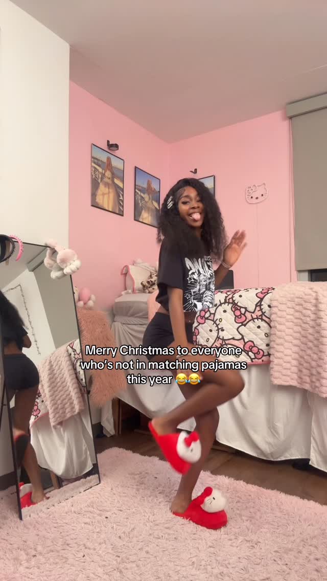 Instagram post by @mulla.brattt for DopeSkill. Caption reads: 😂😂 
Shirt from @dopeskill.brand 

-
#christmas....