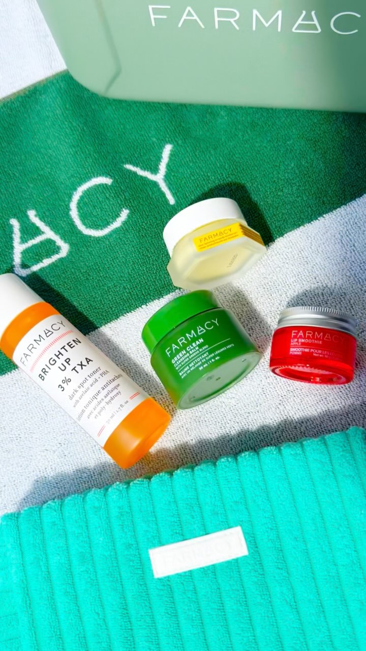 Instagram post by @cat_____lady for FarmacyBeauty. Caption reads: #GiftedByFarmacyBeauty . ……………….…𝔽𝕒𝕣𝕞𝕒𝕔𝕪....