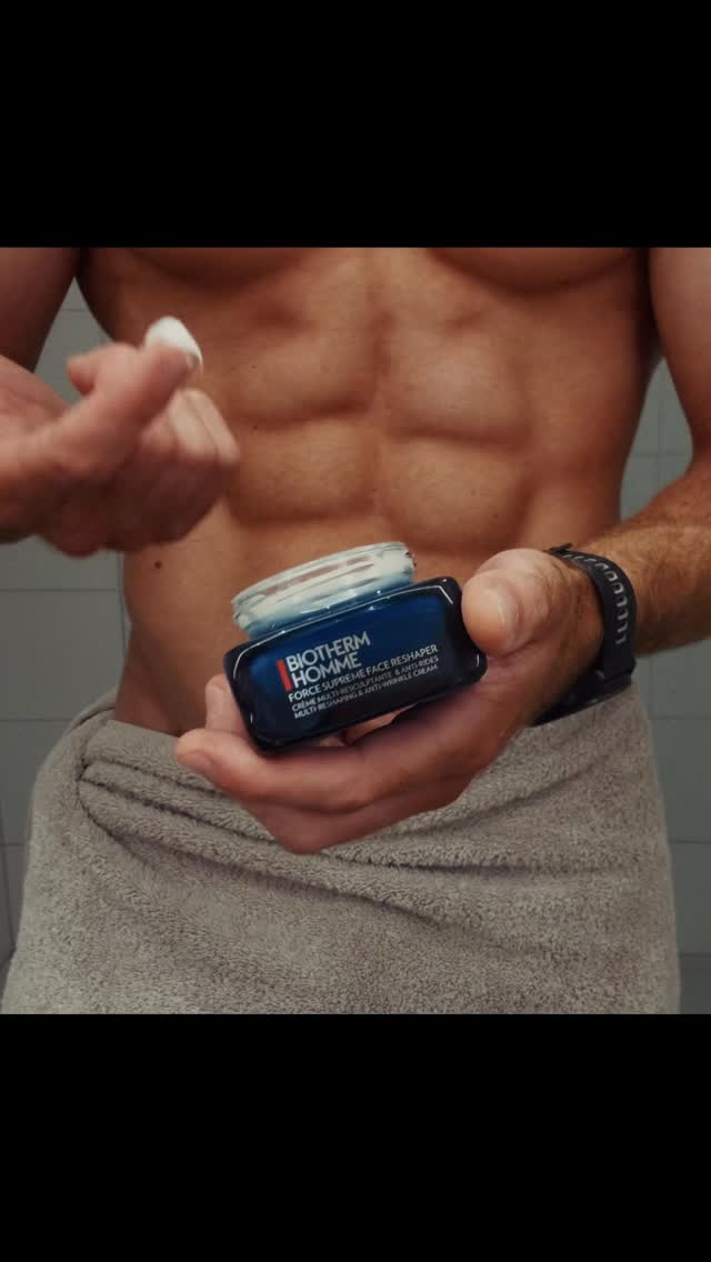 Instagram post by @iamdaanschel for BIOTHERM. Caption reads: weekend’s here, let’s get a lift in🎧💆🏻‍♂️ 

ad....