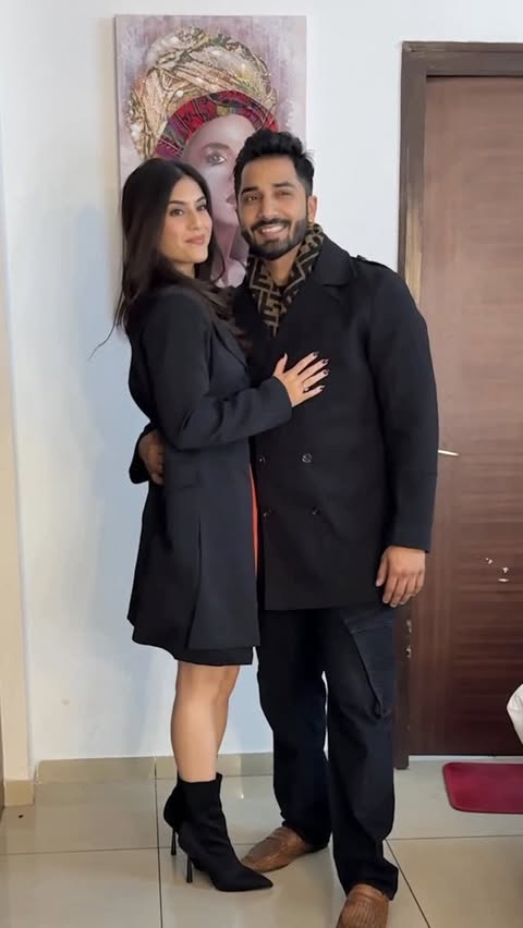 Instagram post by @lipsticksanddiapers for Forever New. Caption reads: Party ready in minutes 📸
.
Outfit from....