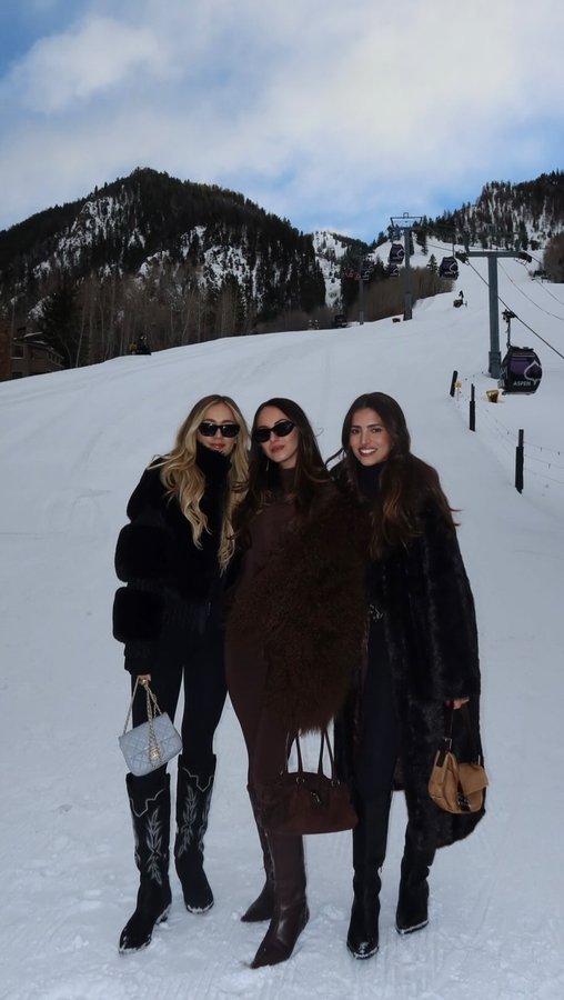 Instagram post by an influencer for REVOLVE. Caption reads: [...] ‘APRES FASHION’ for linksss @revolve....