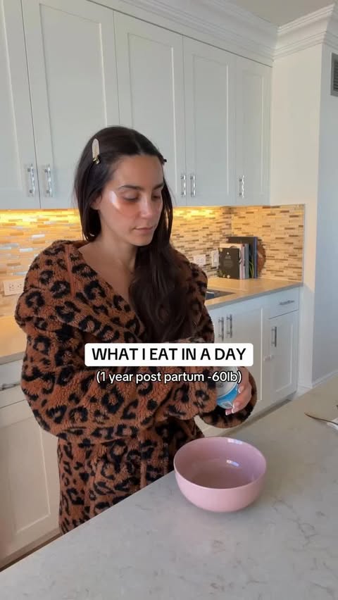 Instagram post by @briannajoye_fitness for Chomps. Caption reads: [...] (and not end up starving between meals)....