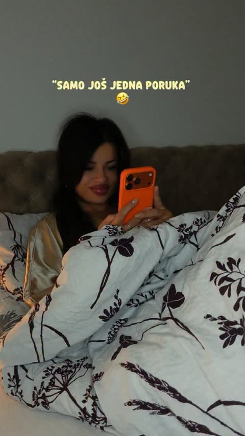 Instagram post by @myra_reads for Tipsy Chat. Caption reads: [...] 2DPZ4Y dobijate dijamante! #BookTok....