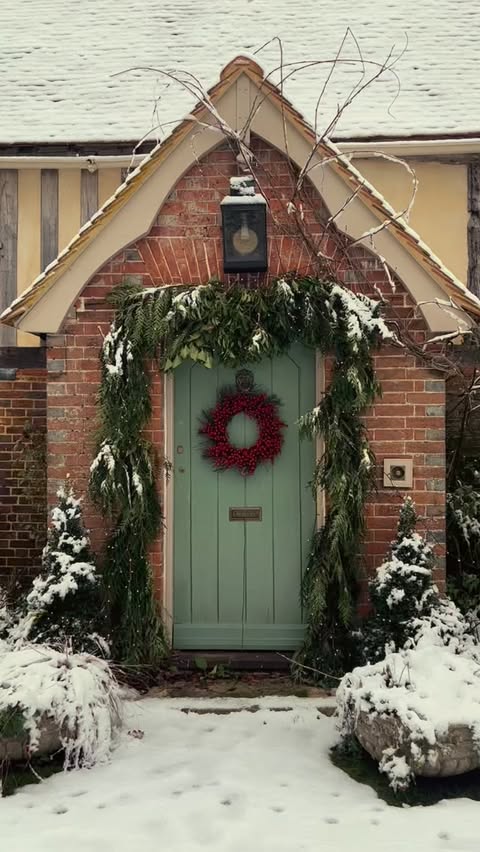 Instagram post by @genevieve__harris for The Cotswold Company. Caption reads: Ad|We’ve had a bit of a makeover in the lounge....