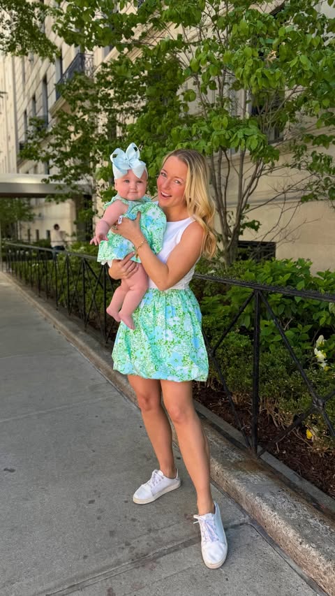 Instagram post by @amylittleson for Lilly Pulitzer. Caption reads: #LillyPulitzerPartner My daughter and I are....