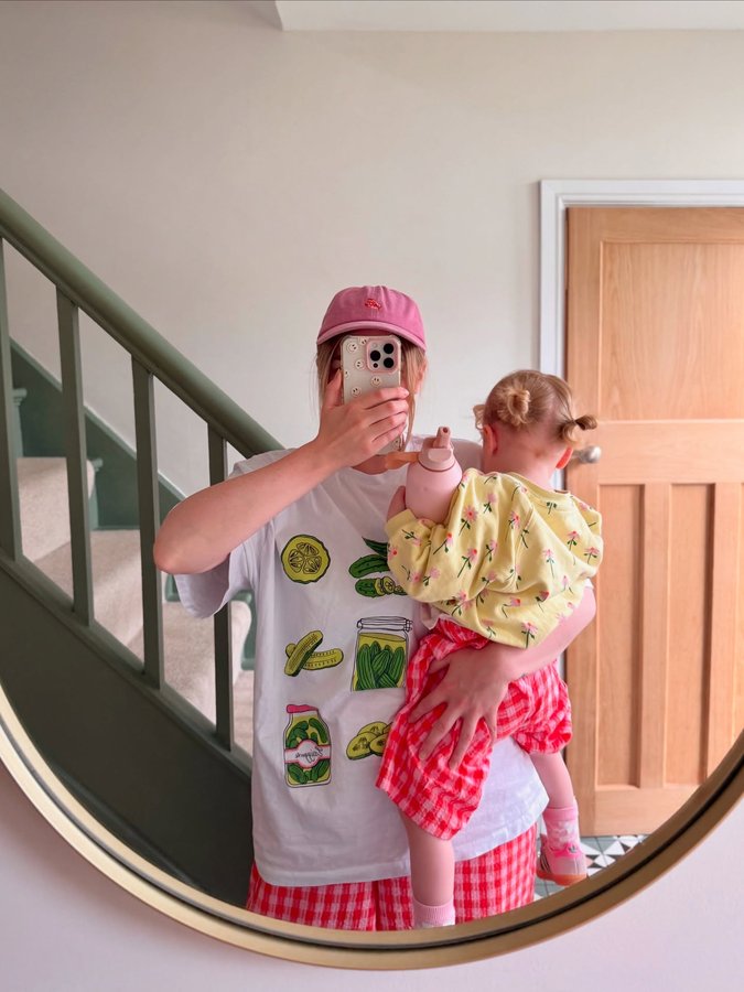 Instagram post by @megmonde for Wigiwama. Caption reads: Spend the day with us 🥰 

🛏️ fresh bedding....