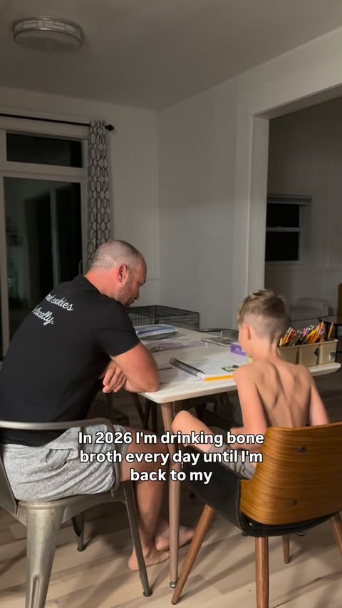 Instagram post by @paigekoser for Kettle & Fire. Caption reads: Comment “HEALTHY” and I’ll send you the direct....