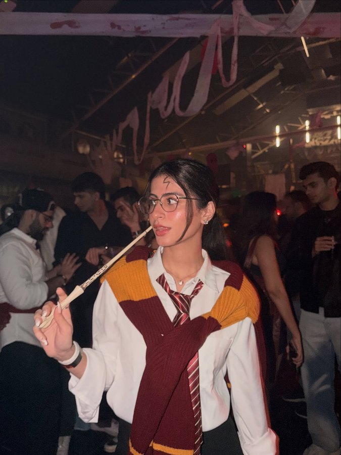 Instagram post by @anahitakaranjia for The Souled Store. Caption reads: had 2020 vision for the first time at a party....