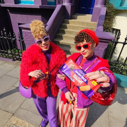 Instagram post by @novasistas for Cadbury. Caption reads: [...] best coordinated outfits and a delish....