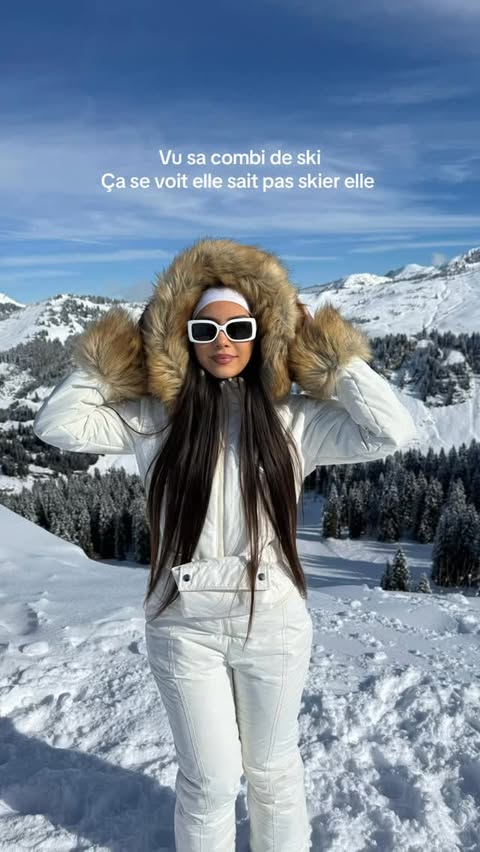Instagram post by @angel.iica for PrettyLittleThing. Caption reads: Combinaison de ski @prettylittlething 🎿

*produit....