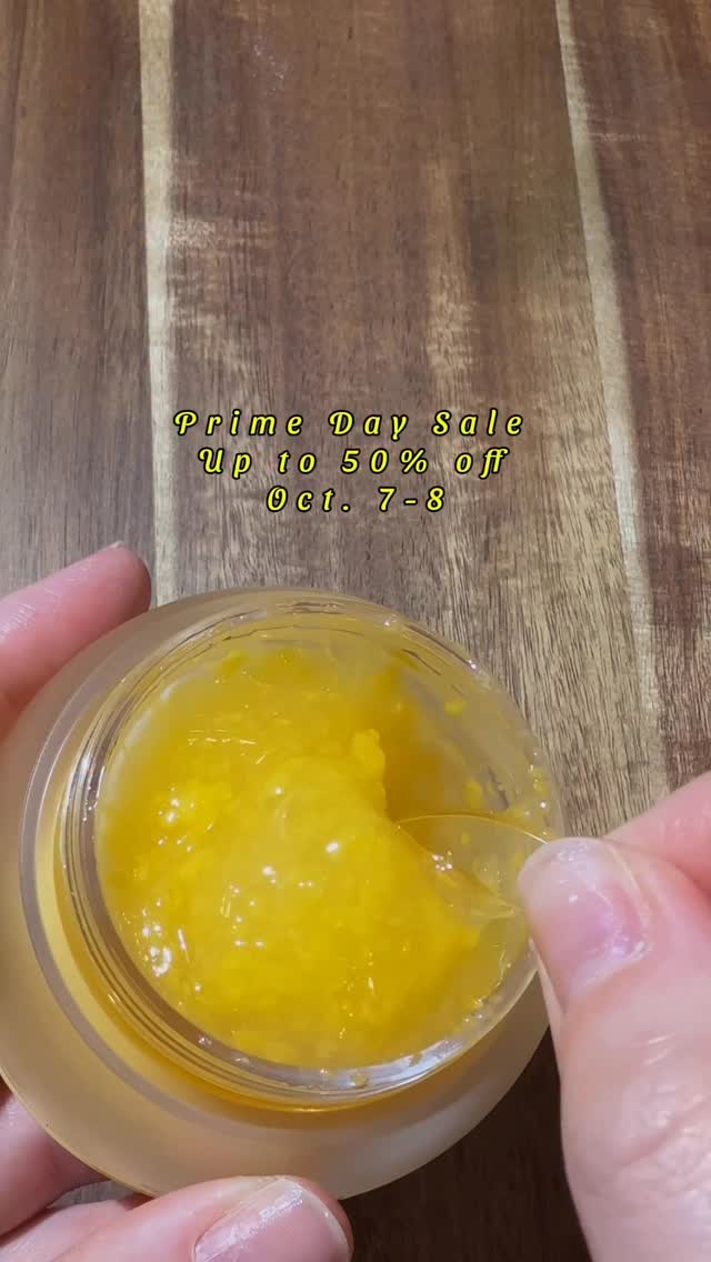 Instagram post by @shereviewsforyou for Saturday Skin. Caption reads: #ad @saturday_skin 

Saturdays are for self-care....