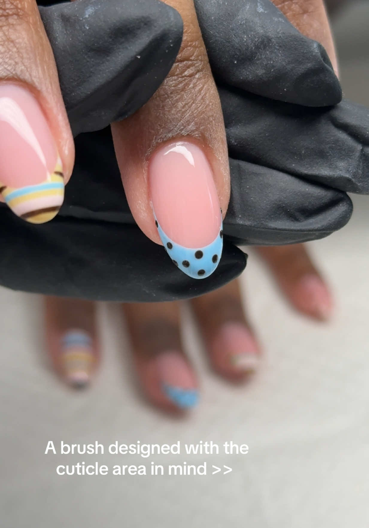 TikTok post by @brooklynbnailss for Après Nail. Caption reads: @Aprés Nail Professional plus soooo shiny it’s my....