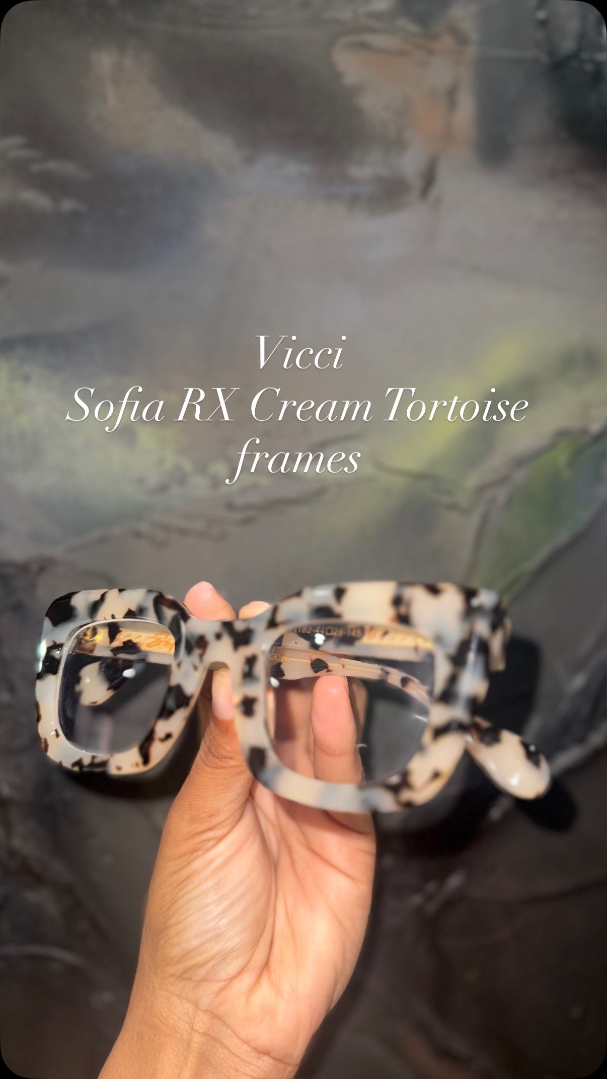 Instagram post by @sierranotciara for Vicci Eyewear. Caption reads: [...] started wearing glasses and found....