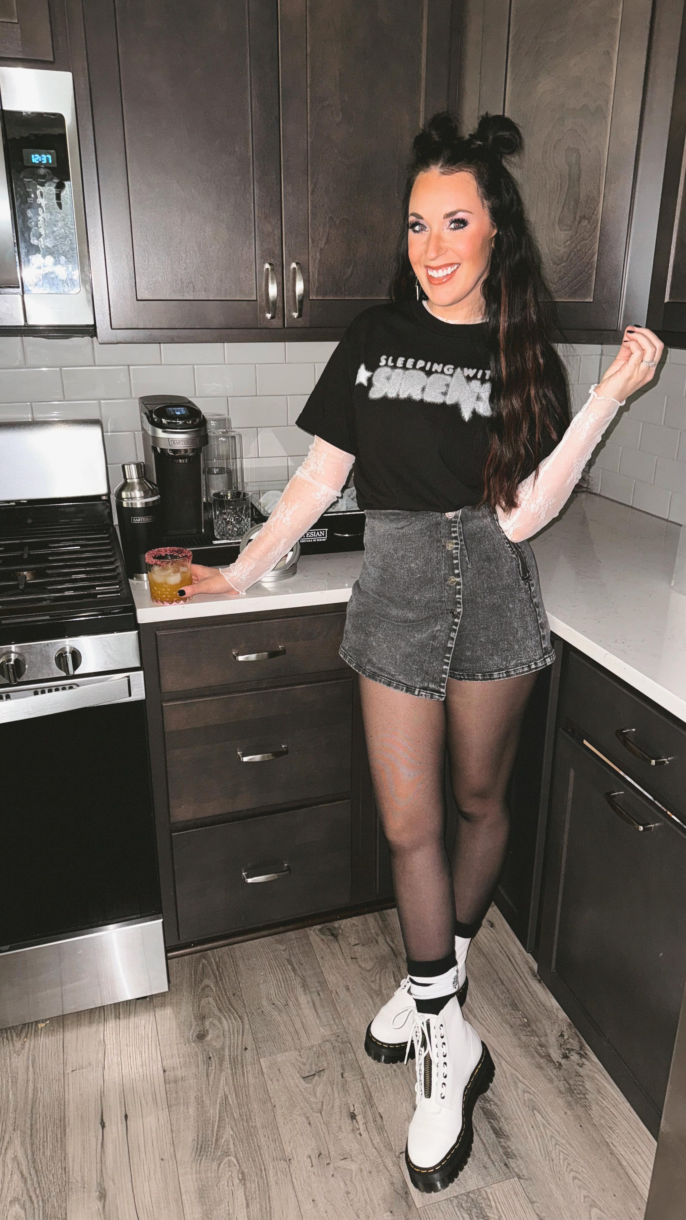 Instagram post by @lifewithcoffey for Bartesian. Caption reads: [...] and I’ll send you the links to my new....