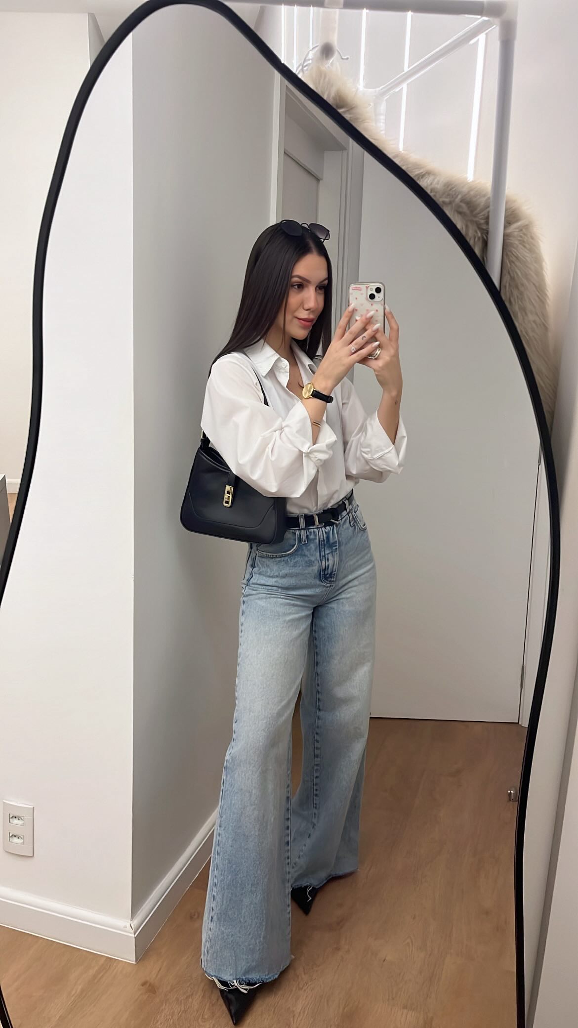 Instagram post by @migarccia for Shop2gether. Caption reads: Comente “eu quero” que te envio todos os IDs por....