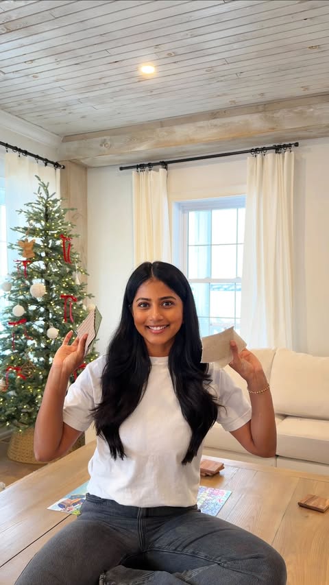 Instagram post by @deyakannesha for Cozey. Caption reads: sos I need your help.