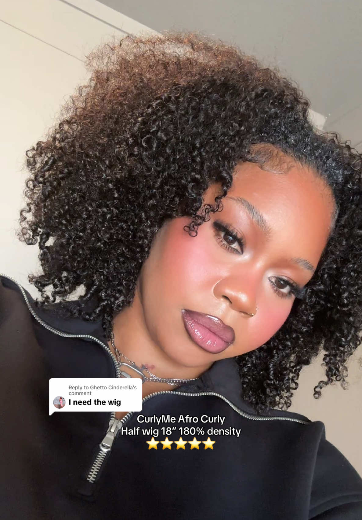 TikTok post by @izefeno for Curlyme. Caption reads: [...] looks extremely natural imo. ✨🤝🏾 @CurlyMe....