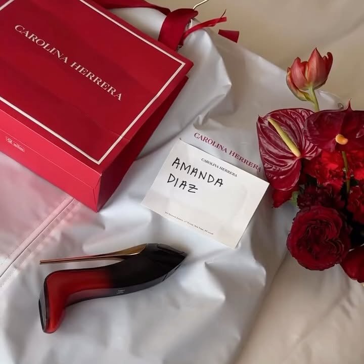 Instagram post by @amandadiaz for Carolina Herrera. Caption reads: Miami recap with @carolinaherrera celebrating Very....