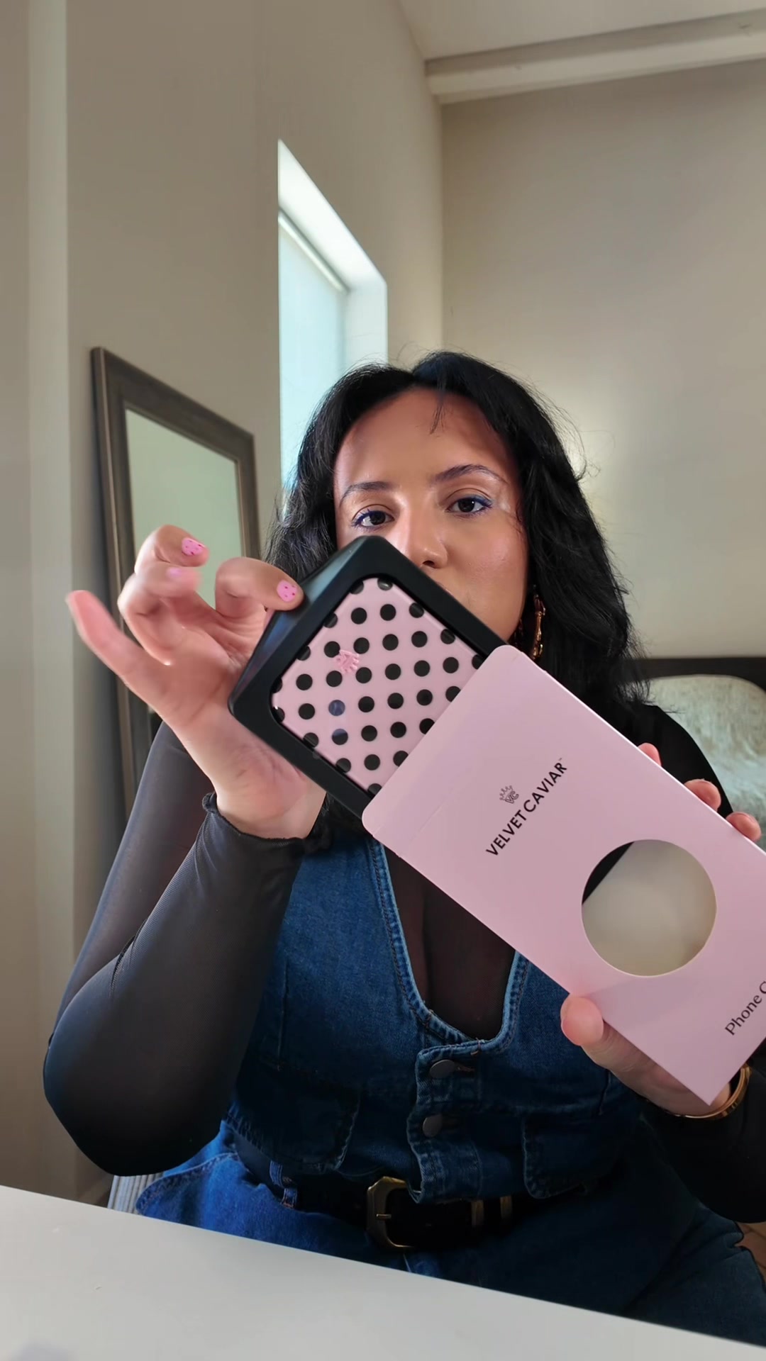 TikTok post by @veexgarcia for VELVET CAVIAR. Caption reads: [...] #girlyaccessories #phoneaccessories....