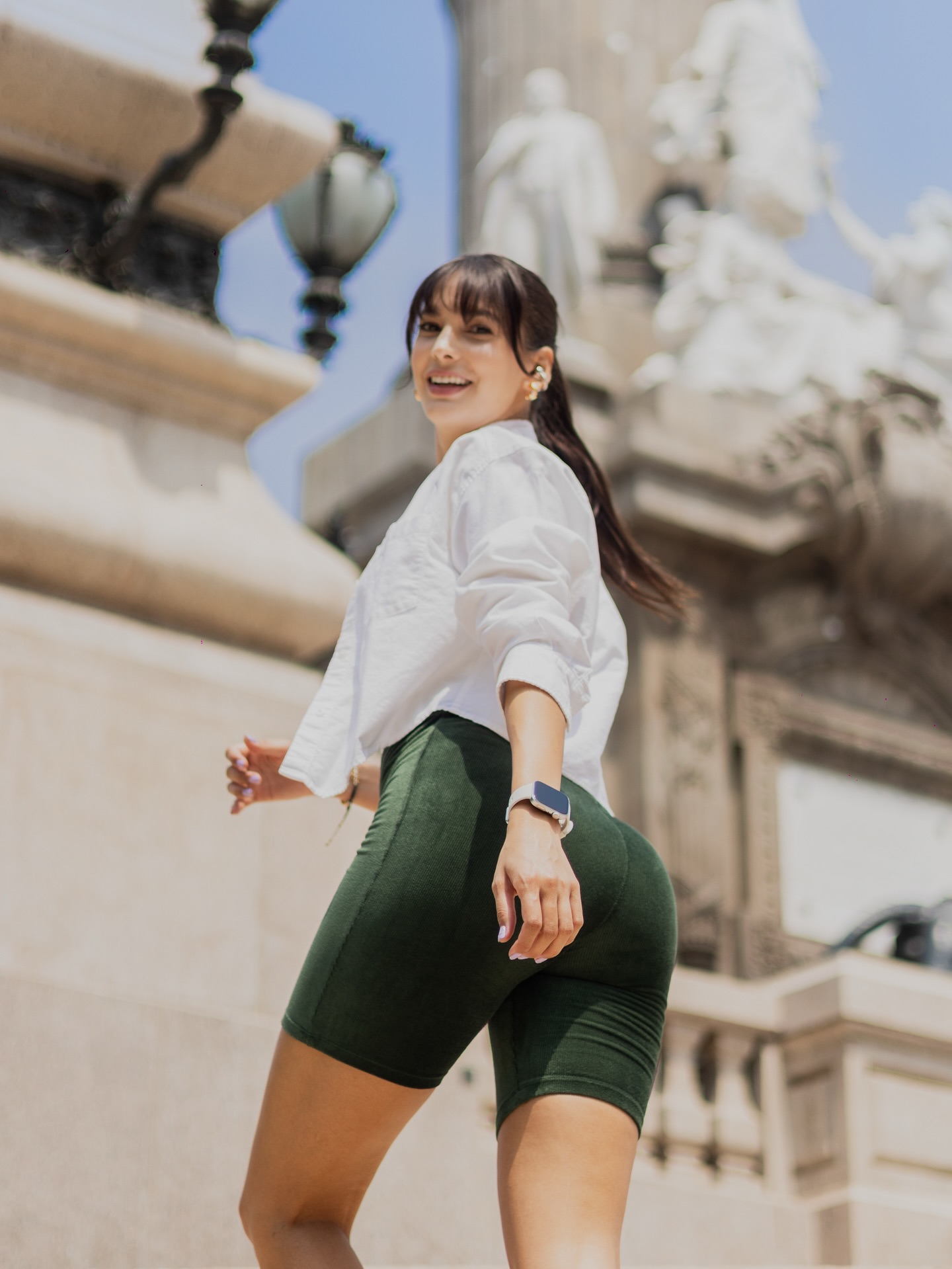 Instagram post by @arianny.tenorio for Huawei Mobile France. Caption reads: Ayer fue domingo de bici 🚲 @huaweimobilemx ⌚️

Mi....