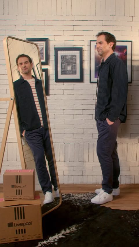 Instagram post by @alanestrada for Liverpool. Caption reads: Chéquense el regalo que me di en @liverpool_mexico....