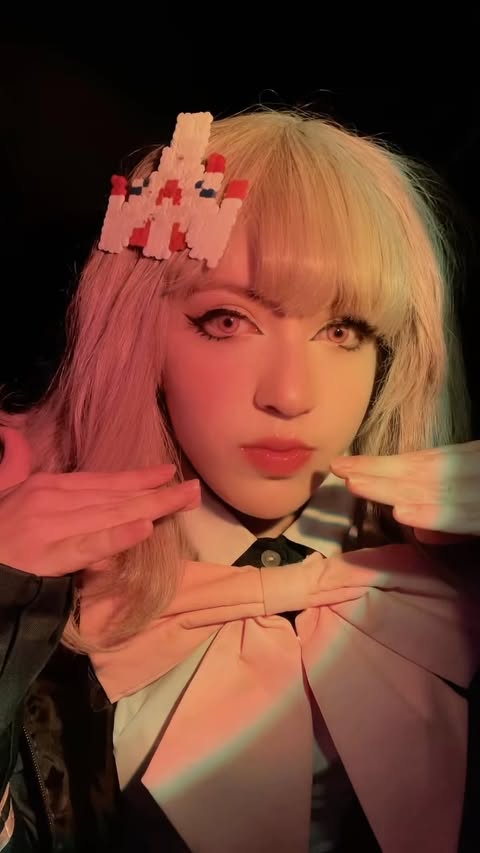 Instagram post by @green.mochi._cos for MocoQueen. Caption reads: [...] #chiakinanami #eyecontacts #mocoqueen....