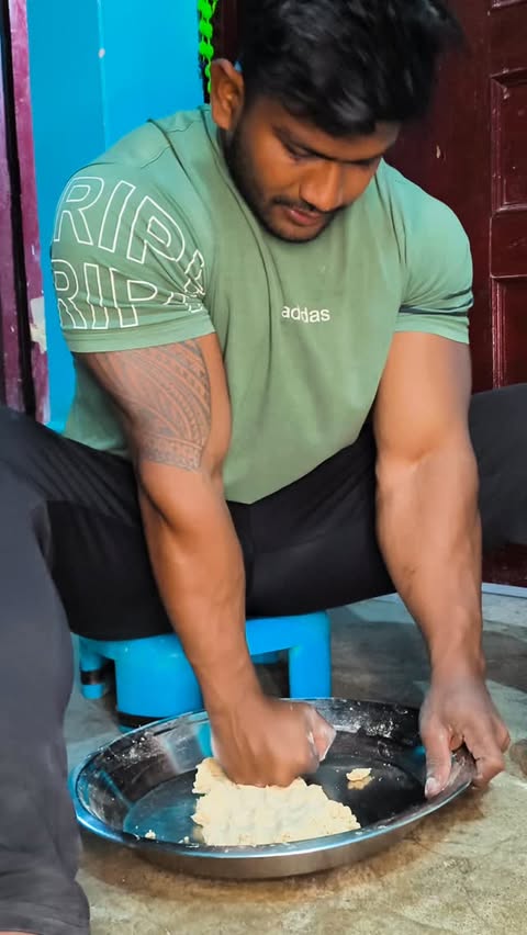 Instagram post by @jaickysingh750 for AS-IT-IS-Nutrition. Caption reads: [...] Nutrition  ATOM Roti....