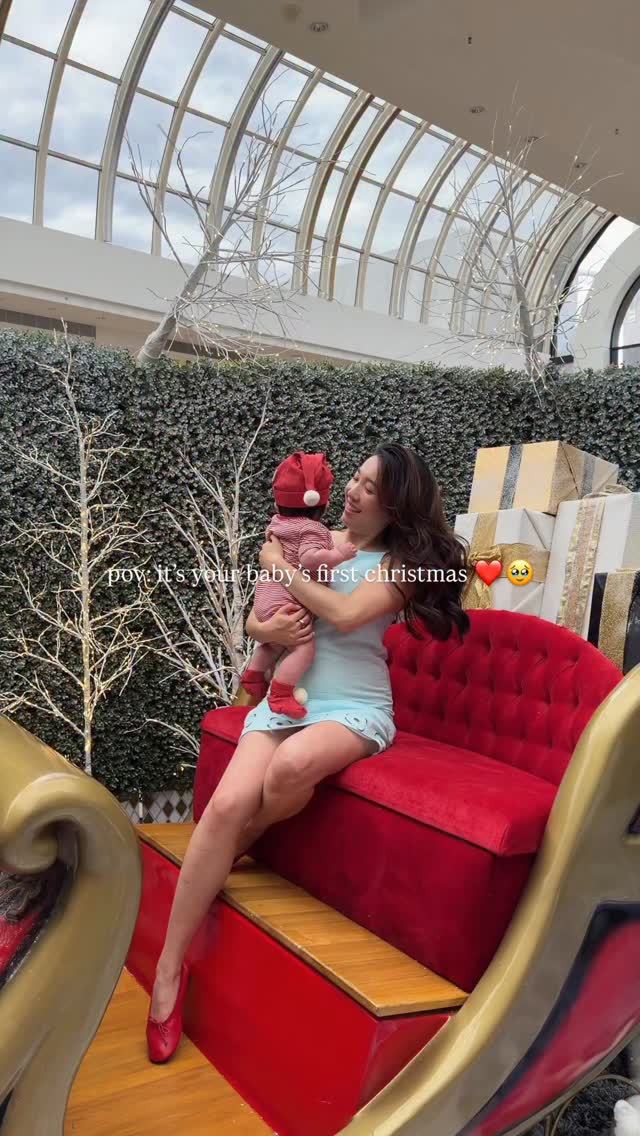 Instagram post by @jennyjzhou for Chadstone. Caption reads: Is it your baby’s first Christmas? Let me know....