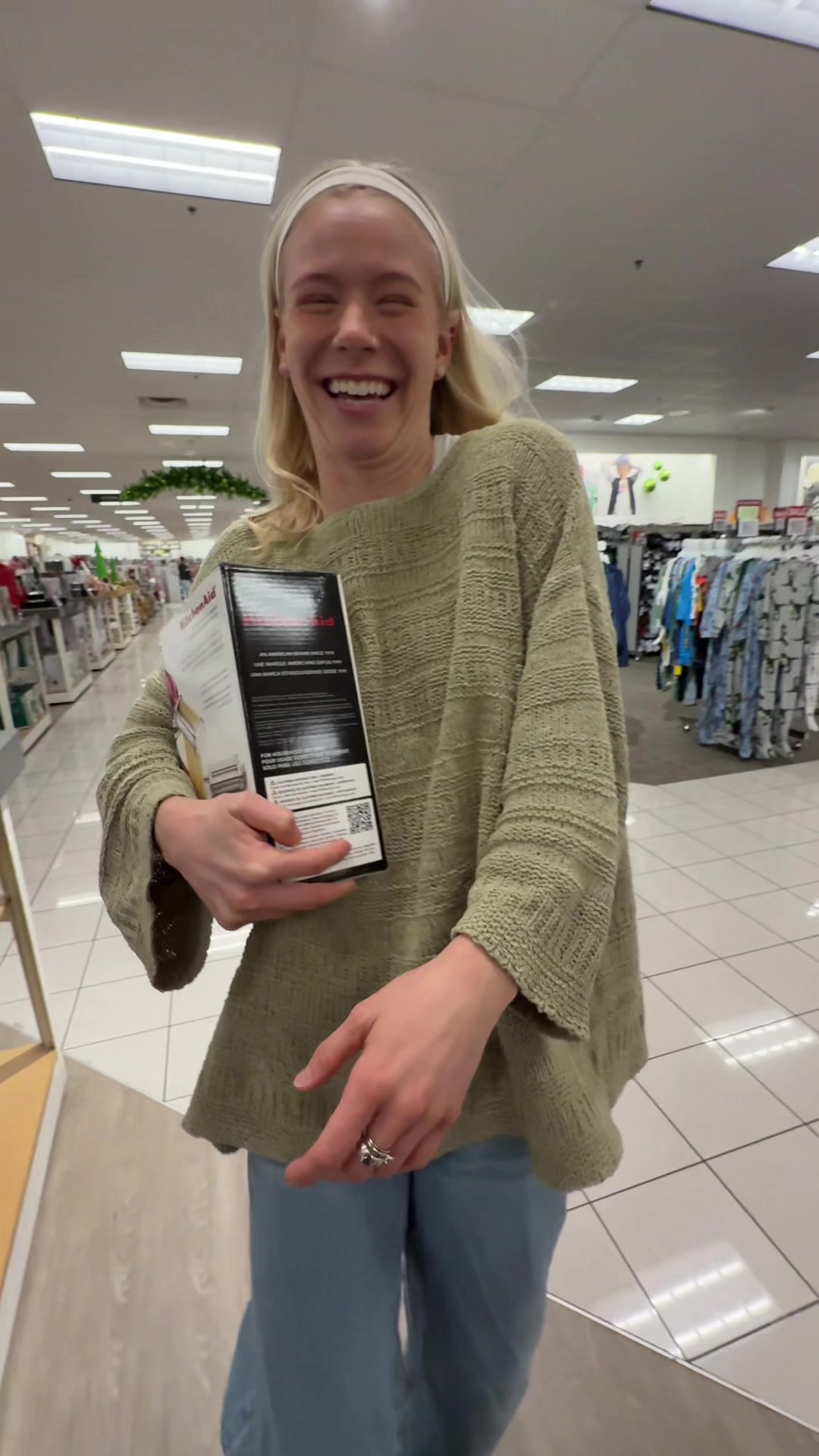 TikTok post by @brialem for Kohl's. Caption reads: [...] Such fabulous finds 💃🏼✨🎄💋 @Kohl’s....