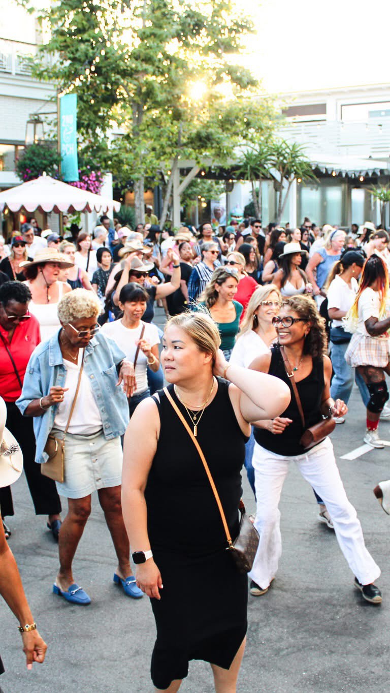 Instagram post by @2nd_pch for Bluemercury. Caption reads: 🤠✨ The wait is almost over, Long Beach — Boos in....