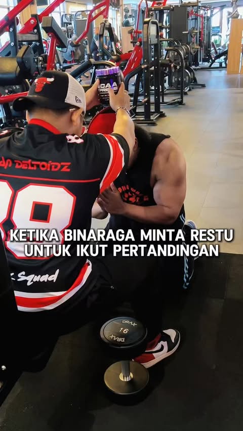 Instagram post by @alfian_deltoidz for Scitec Nutrition. Caption reads: Perkara syulit kalo atlet binaraga udah mau....