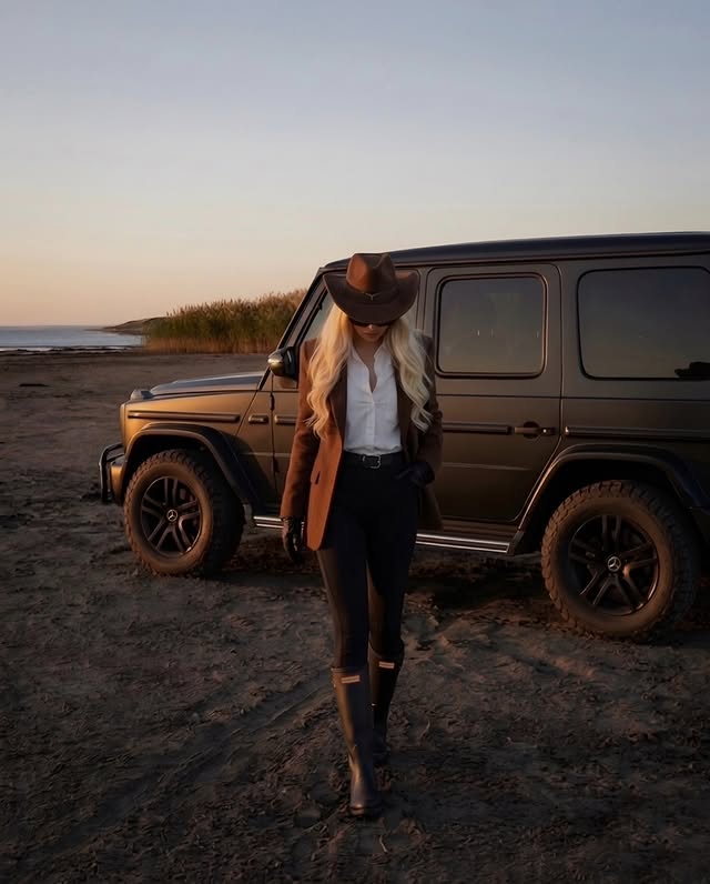 Instagram post by @lpinaryilmazl for Hunter Boots. Caption reads: My own private kingdom. 🥂👑 #oldmoney....