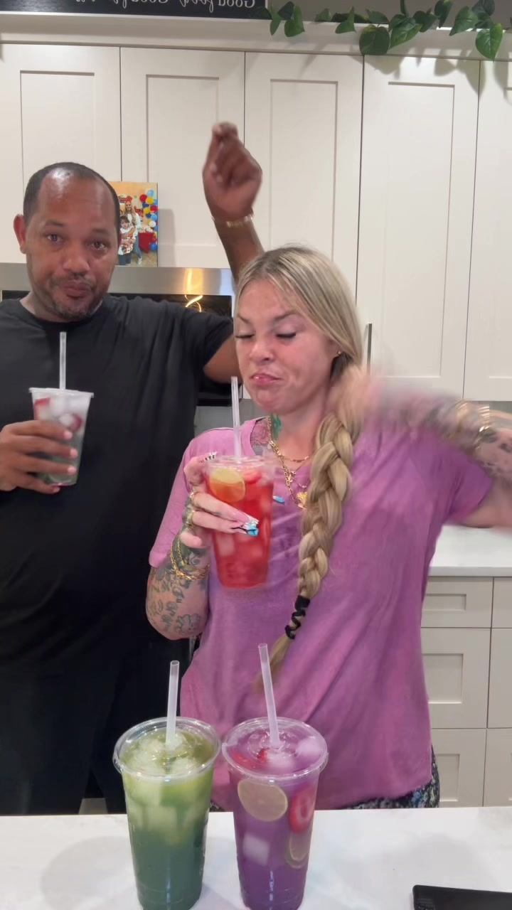 TikTok post by @itsmamacookie for Ultima Replenisher. Caption reads: Let’s make some fun drinks with @Ultima....