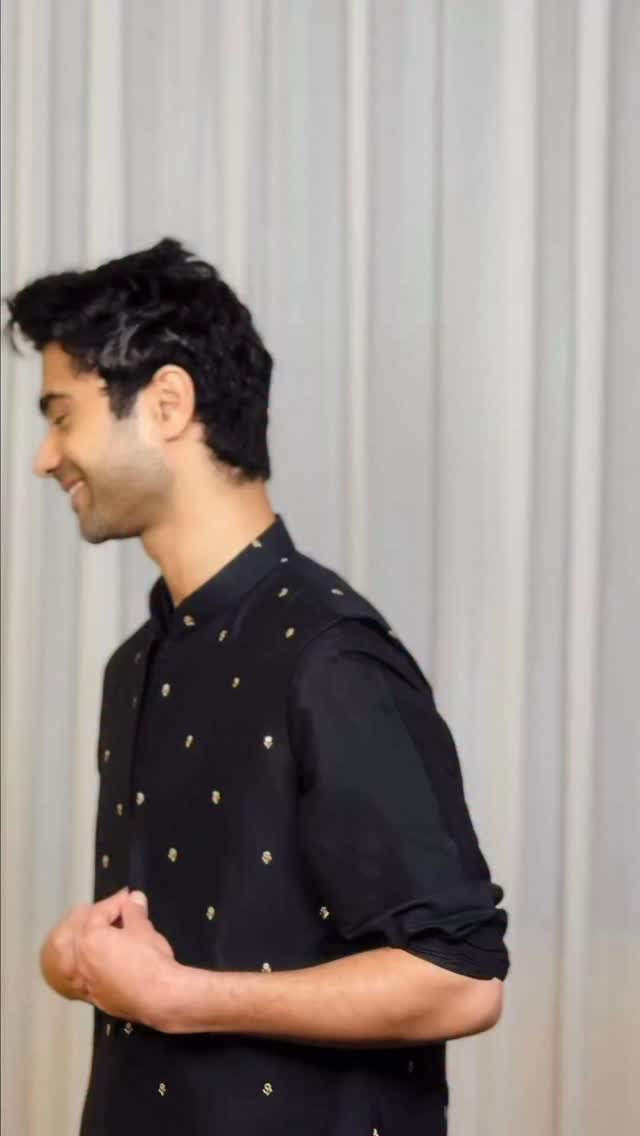 Instagram post by @taarukraina for Nykaa Fashion. Caption reads: Looking for last-minute inspiration this festive....