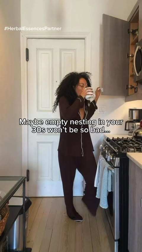 Instagram post by @jeanicejperez for Herbal Essences. Caption reads: [...] rush to be an empty nester but with....