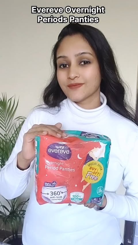 Instagram post by @tannubisht2094 for EVEREVE. Caption reads: [...] stain during periods by pads
Try new....